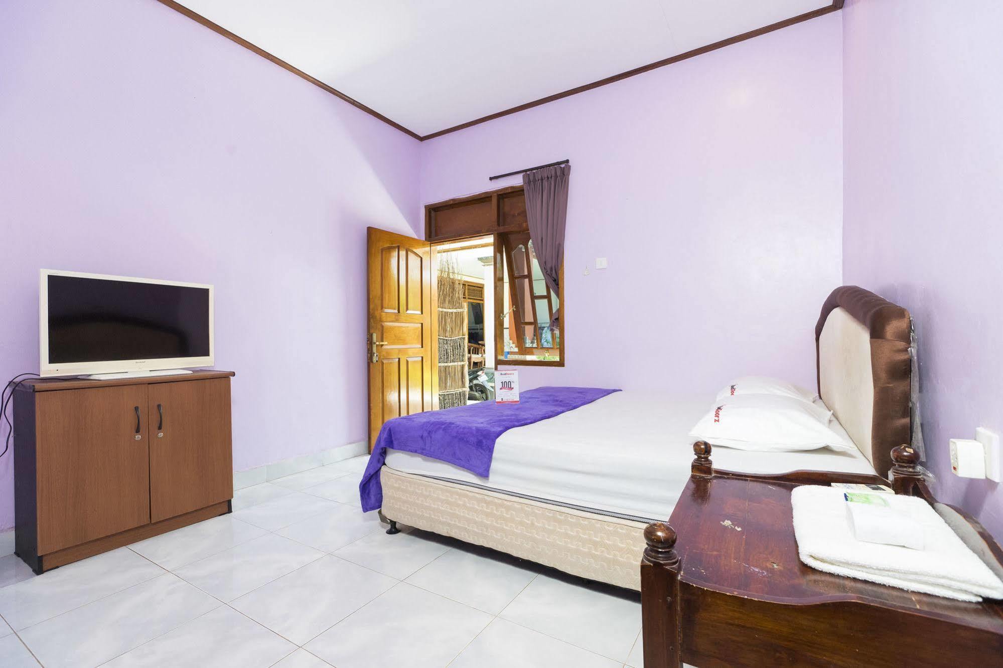 Reddoorz @ Tanjung Benoa Hotel Nusa Dua  Bagian luar foto